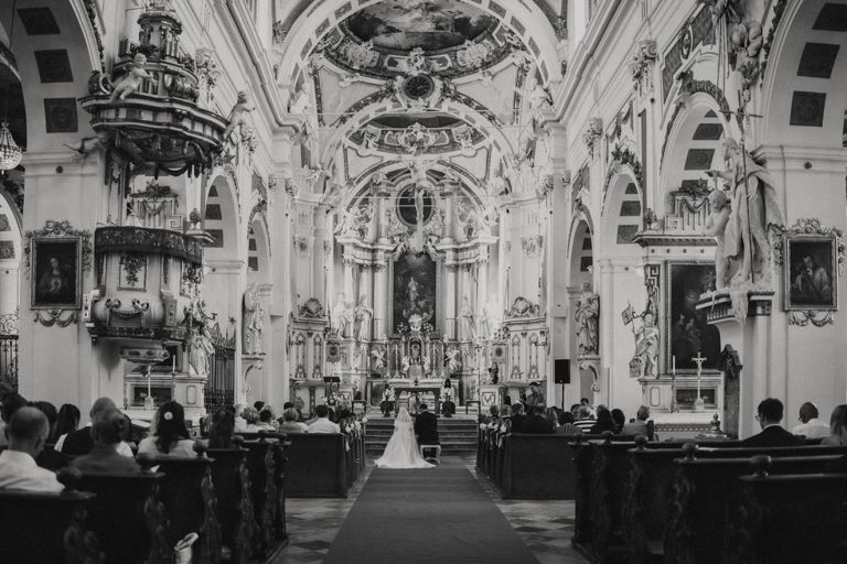 Kirchliche Trauung in St. Peter und Paul in Oberelchingen