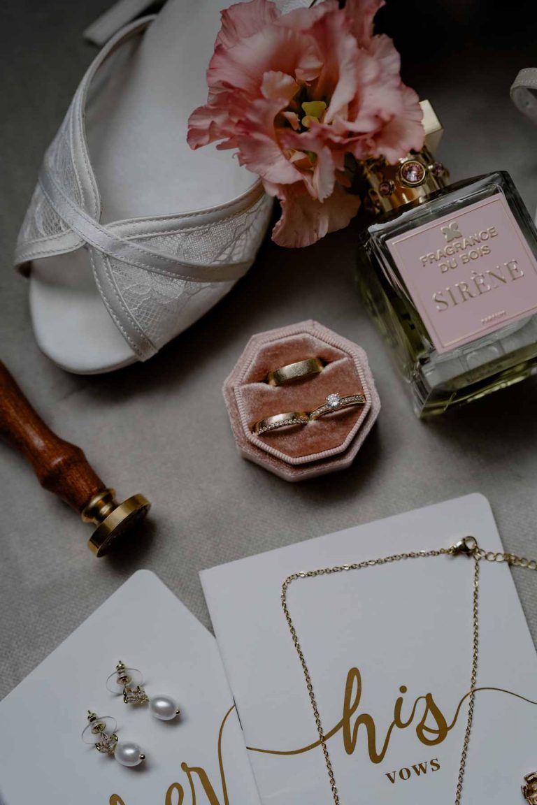 Detailfotografie Hochzeit - Flatlay Braut